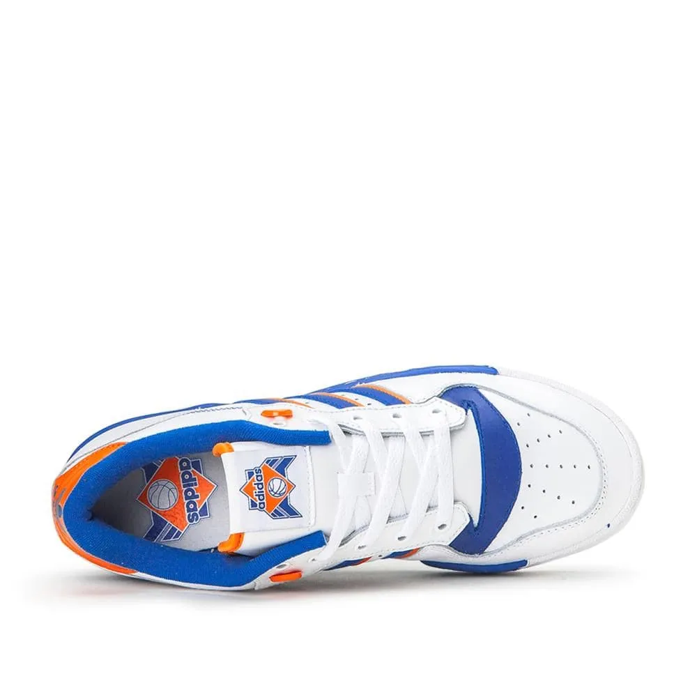 adidas Rivalry Low 'Knicks' (Weiß / Blau / Orange)