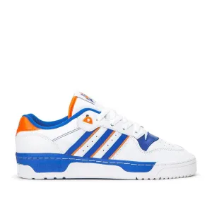 adidas Rivalry Low 'Knicks' (Weiß / Blau / Orange)