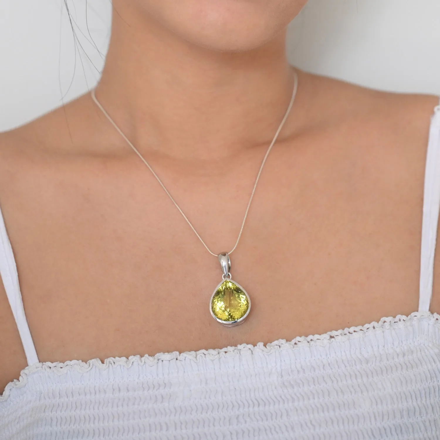 Sterling Silver Pendant with Lemon Topaz